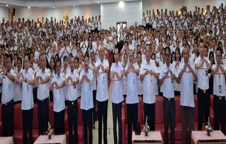 Perpanjangan Perjanjian Kerja PPPK Formasi 2023, Bupati Karangasem Tekankan Kinerja dan Disiplin